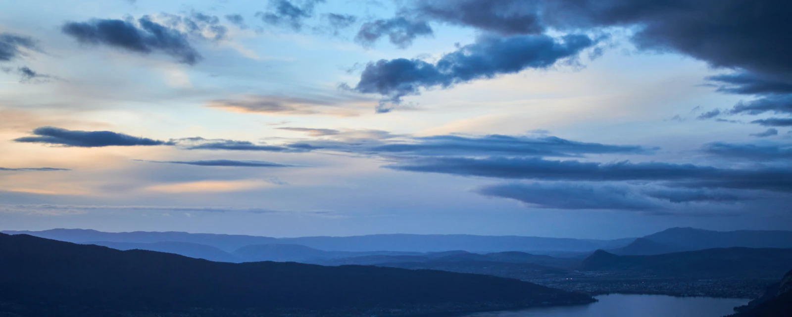 Thibault mokuenko r Ux URL3l Kq Y unsplash