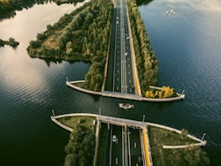 Waterways aquaduct