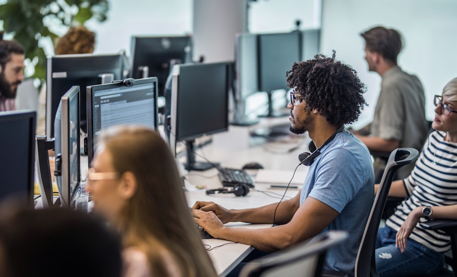 Cybersecurity engineer expert desktop office