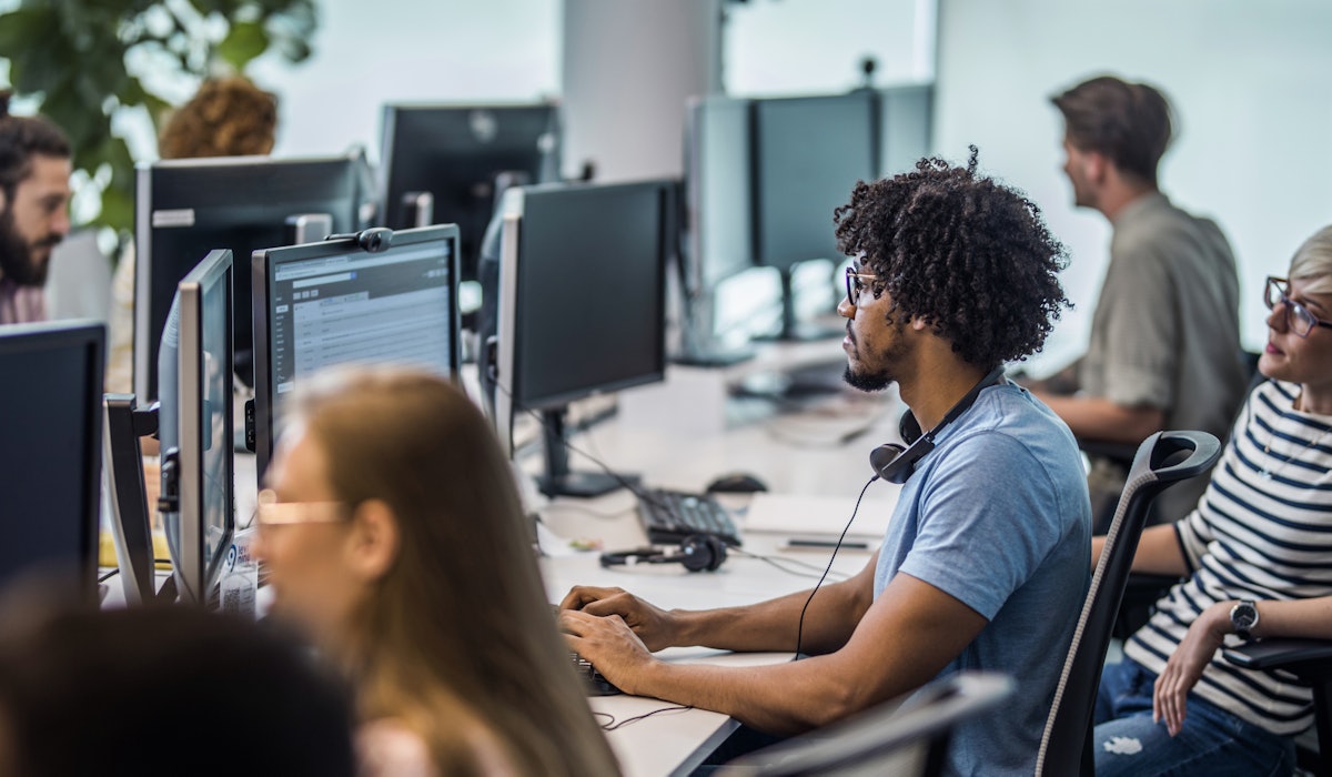 Cybersecurity engineer expert desktop office