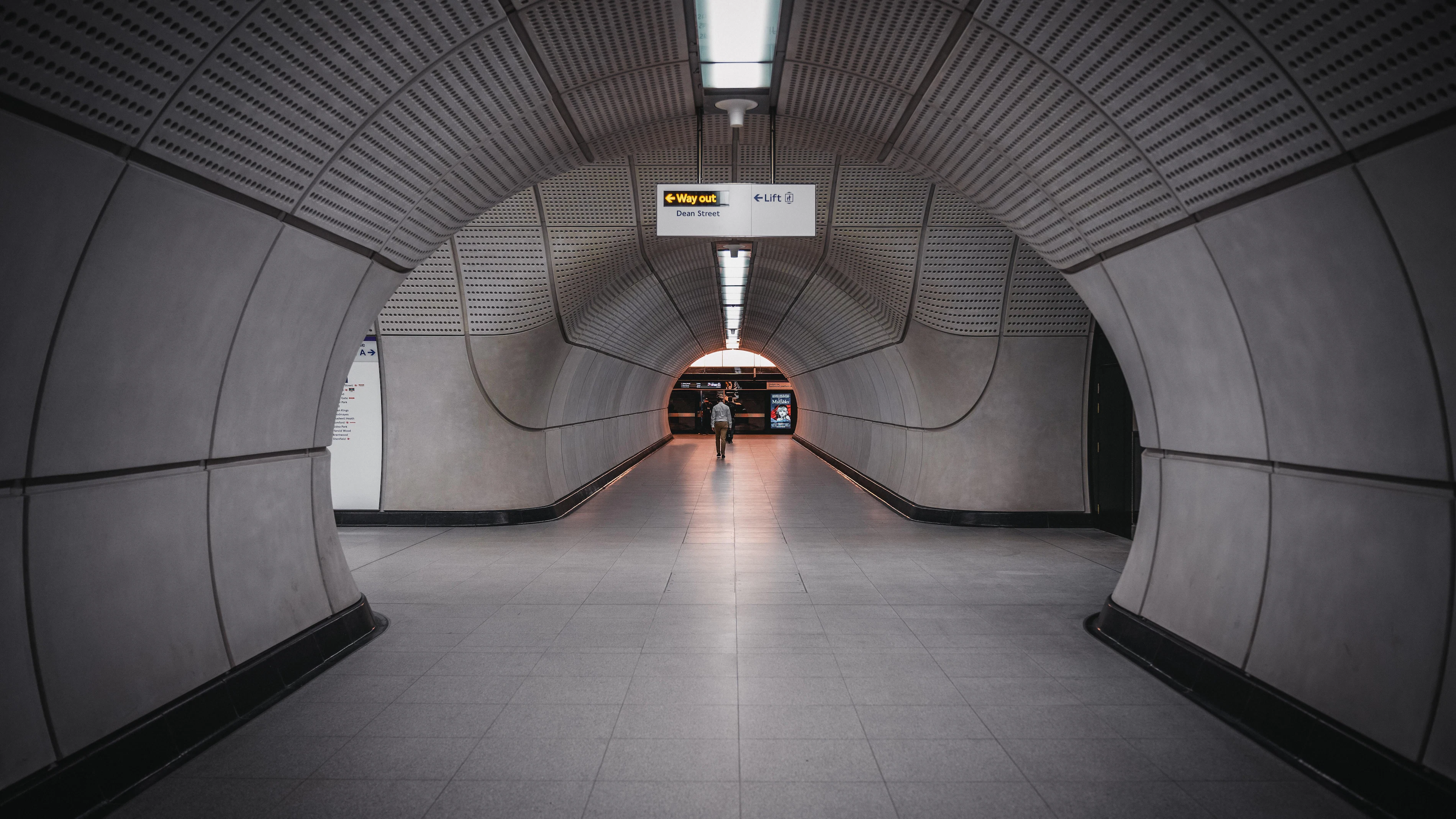 Andrea de santis Zr N5oxcg Lkw unsplash