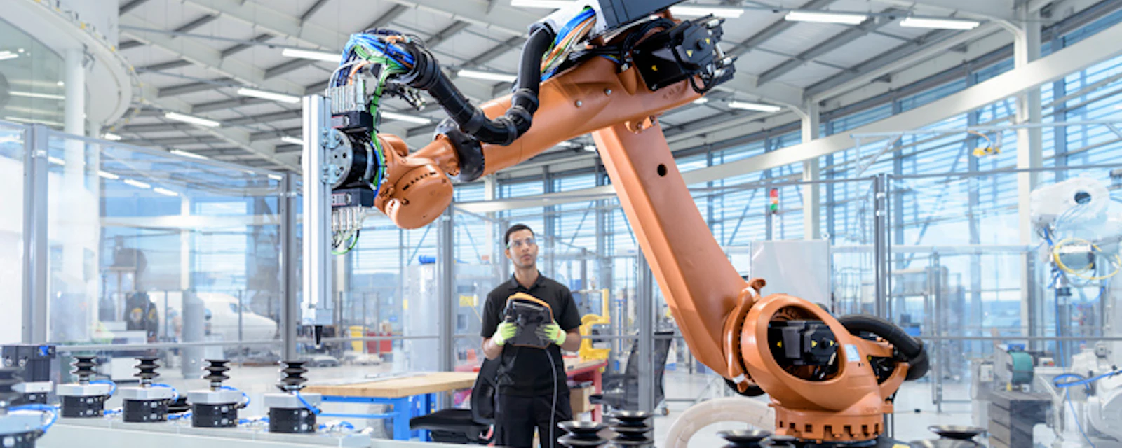 Manufacturing robotic arm