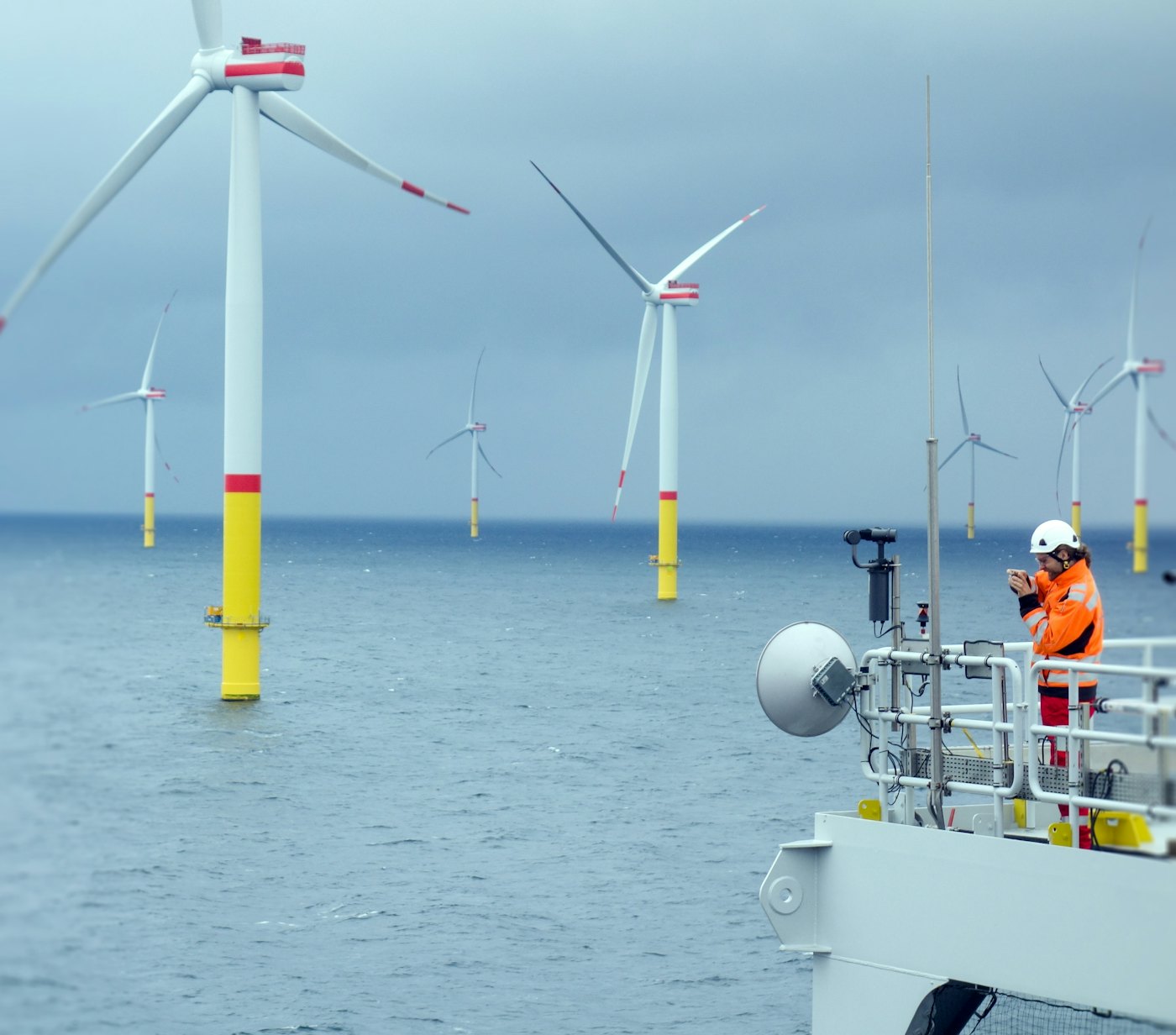 Offshore windmill park