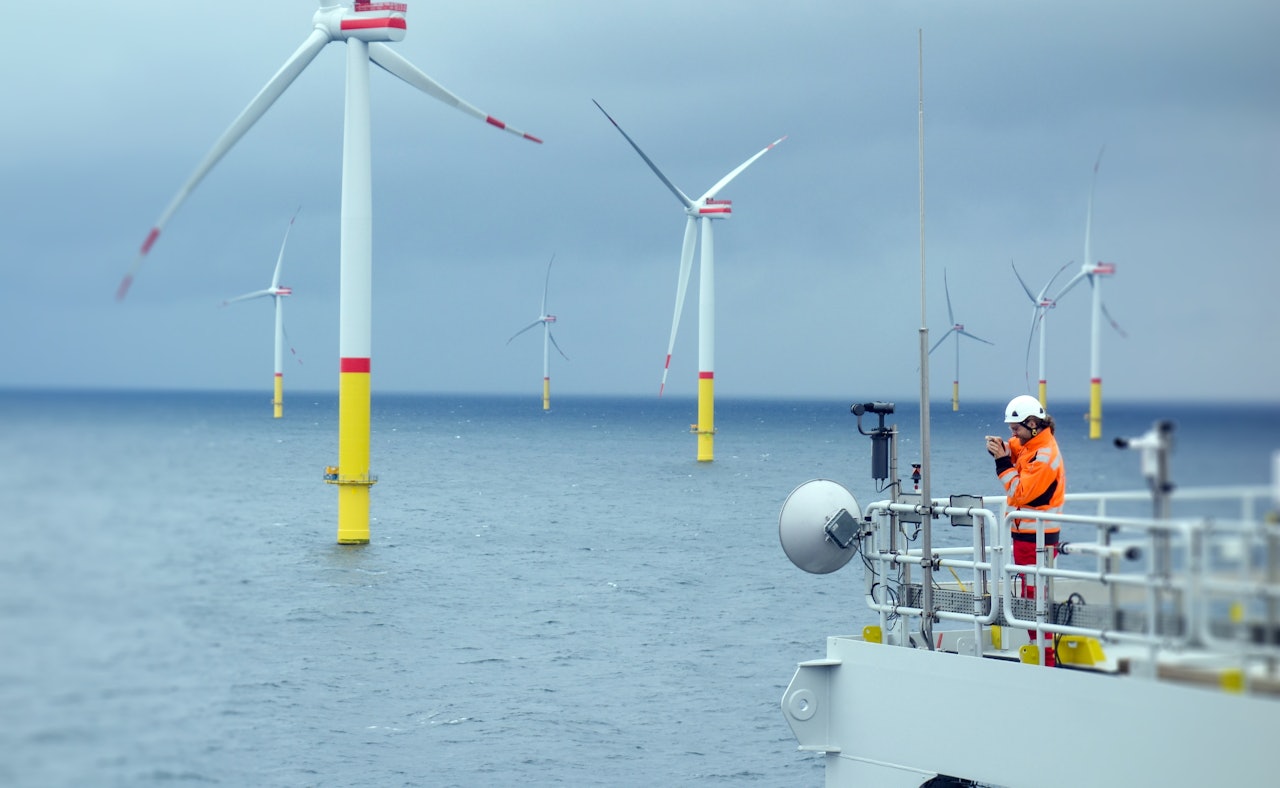 Offshore windmill park