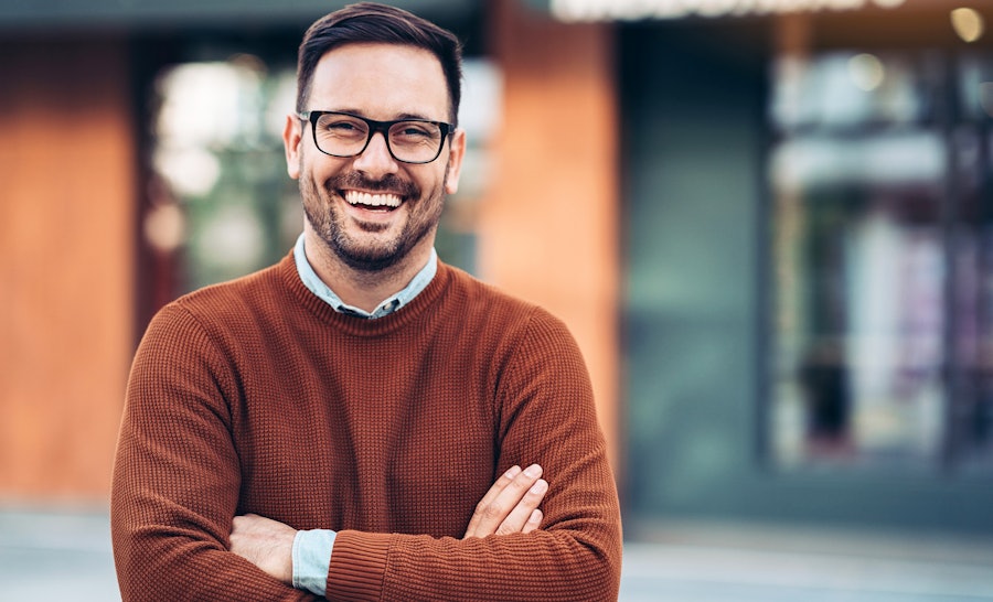 Portrait of man with glasses