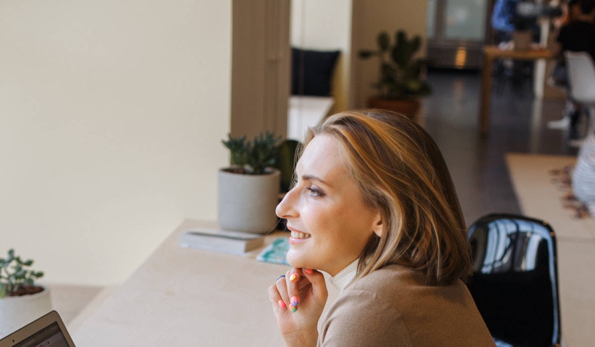 Business woman with laptop