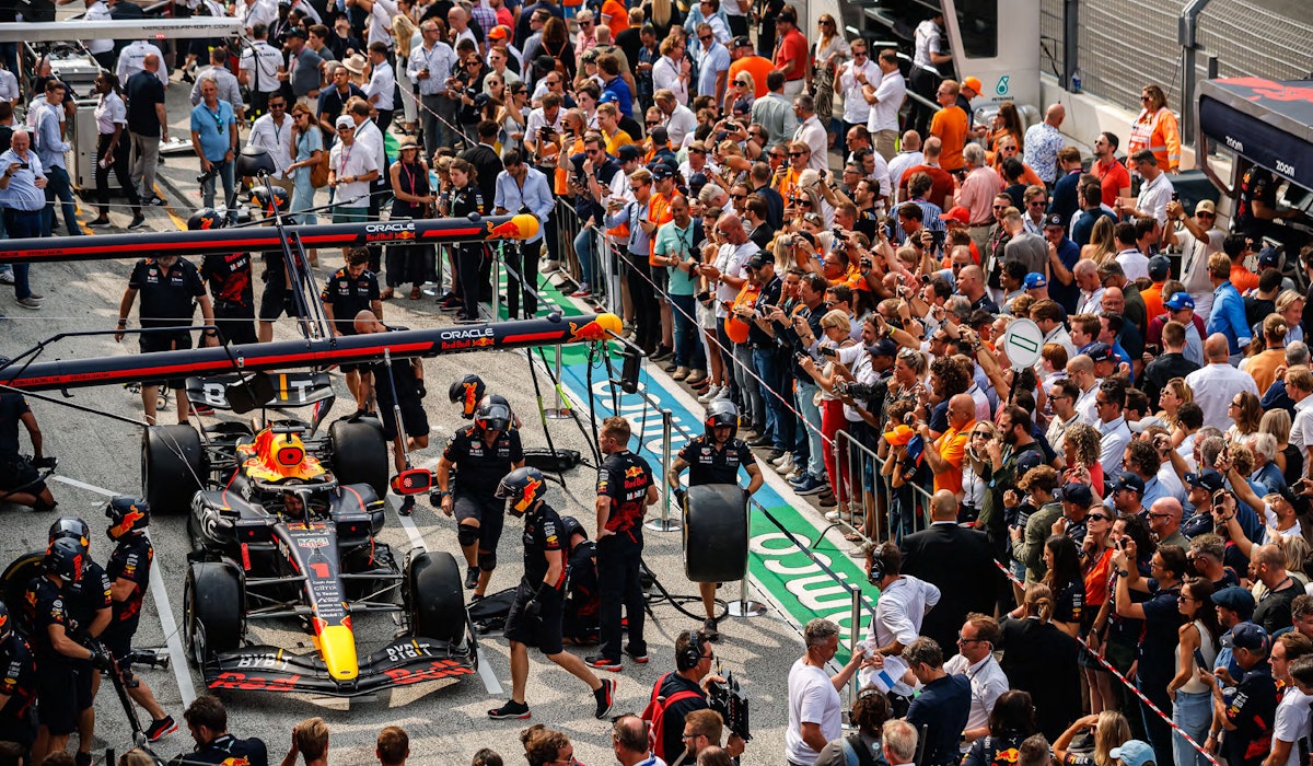 Pitlane walk experience