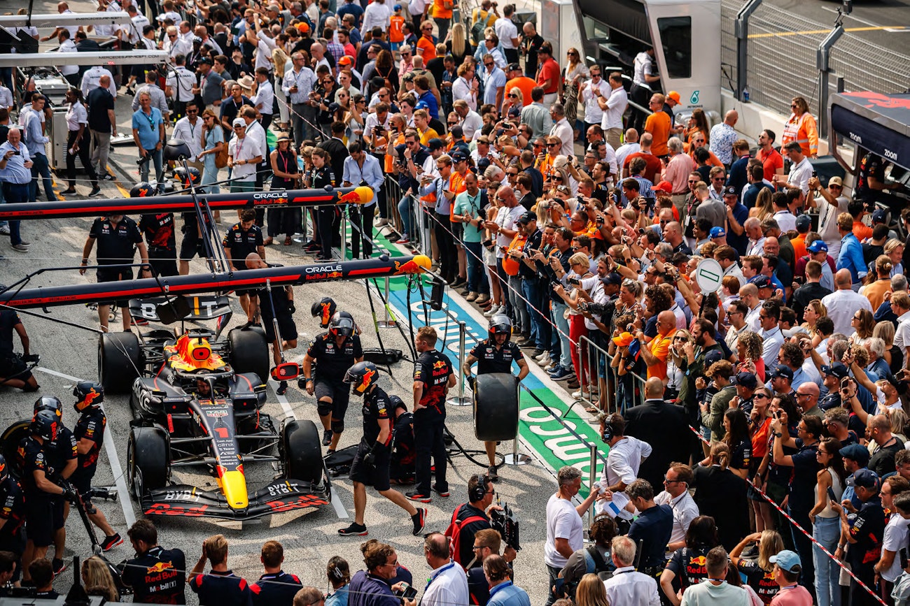 Pitlane walk experience