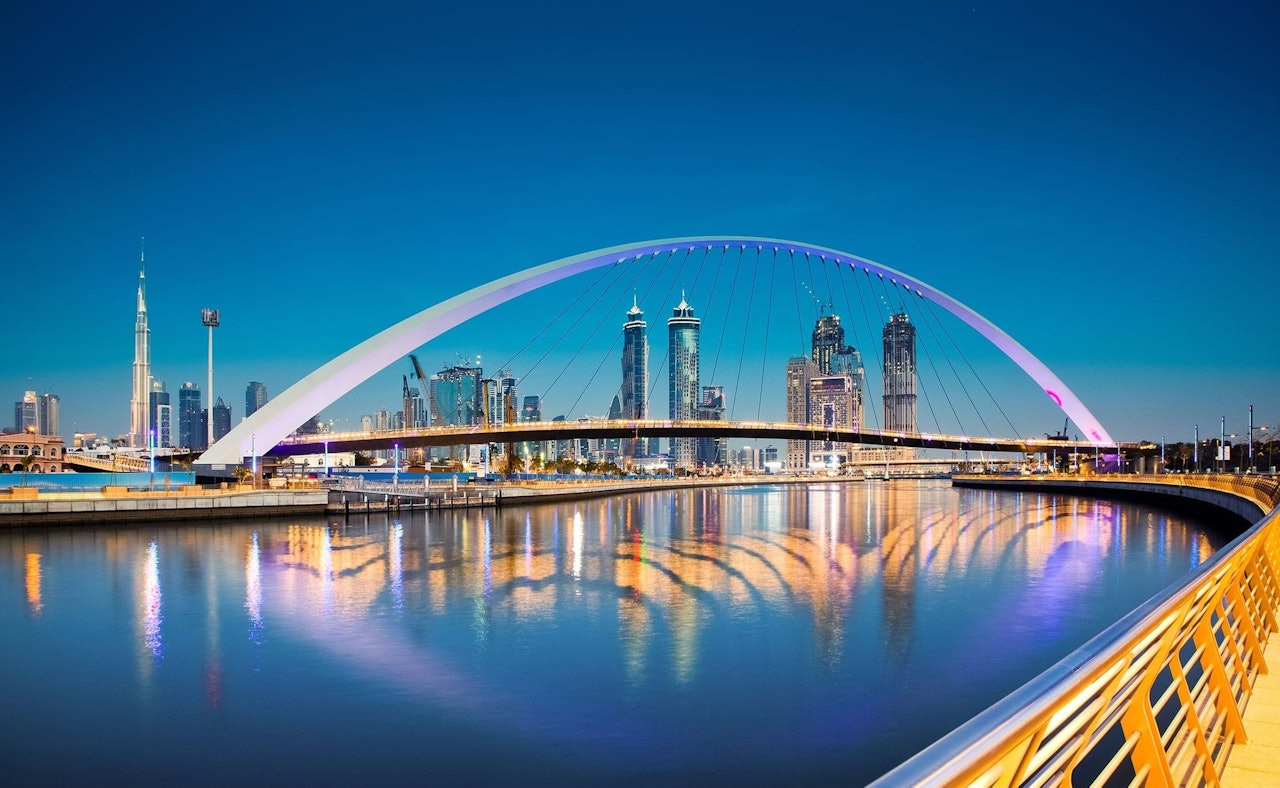 Modern bridge emirates