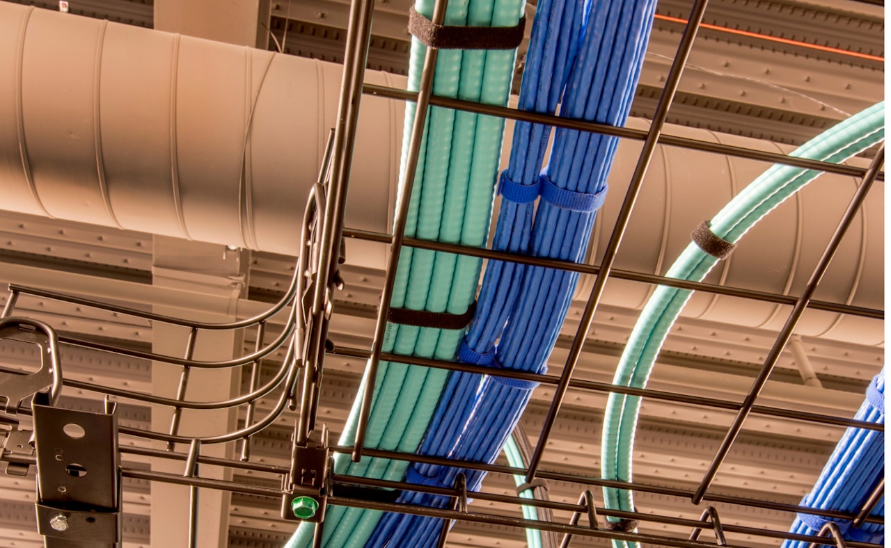Overhead cablingpng